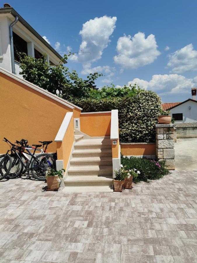 Villa Lamanova Ровінь Екстер'єр фото
